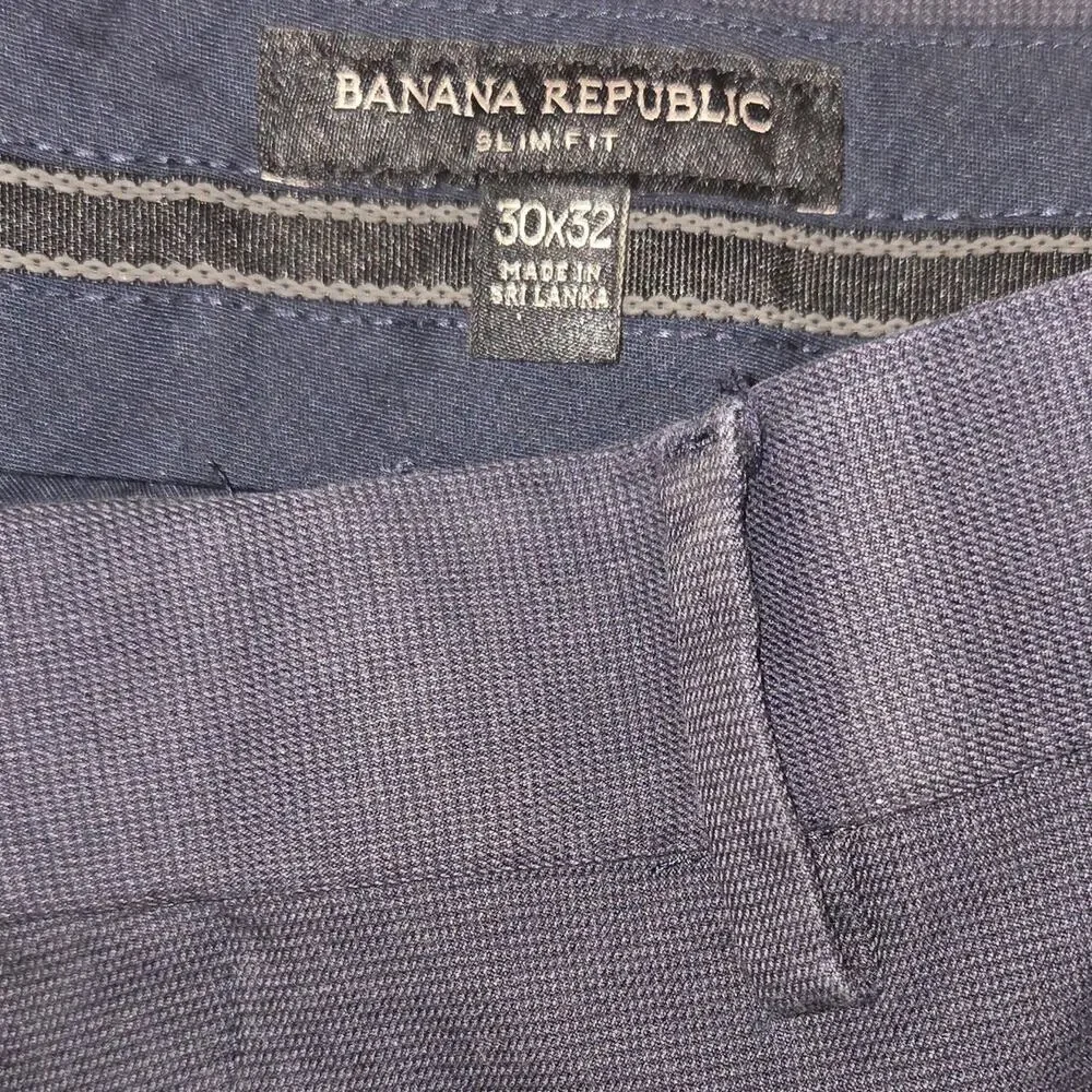Stylish Navy Banana Republic Men's Slim Fit Slacks 30x32